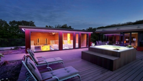 Szauna és jakuzzi Szauna és jakuzzi